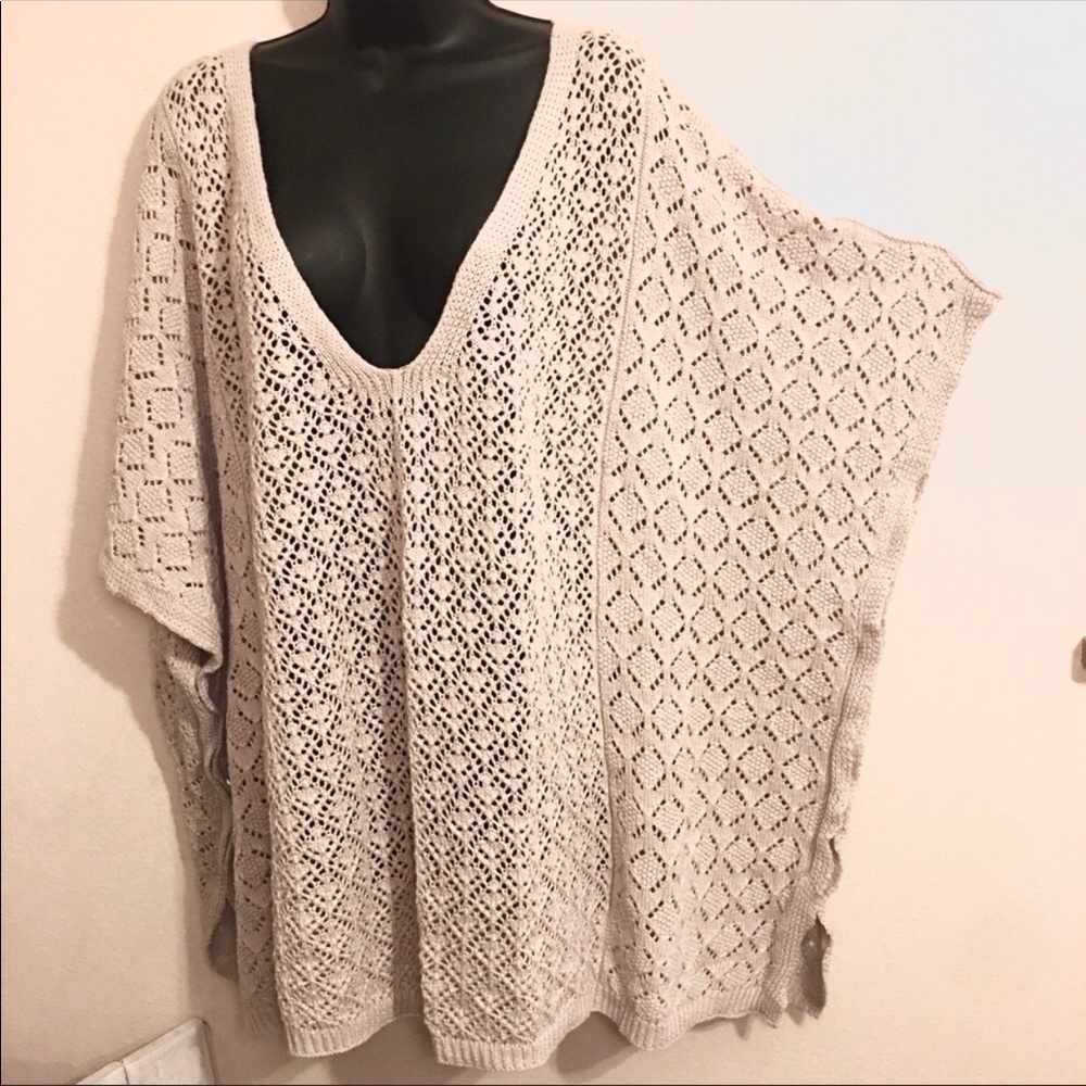 ❤️TORRID Poncho Style Sweater❤️